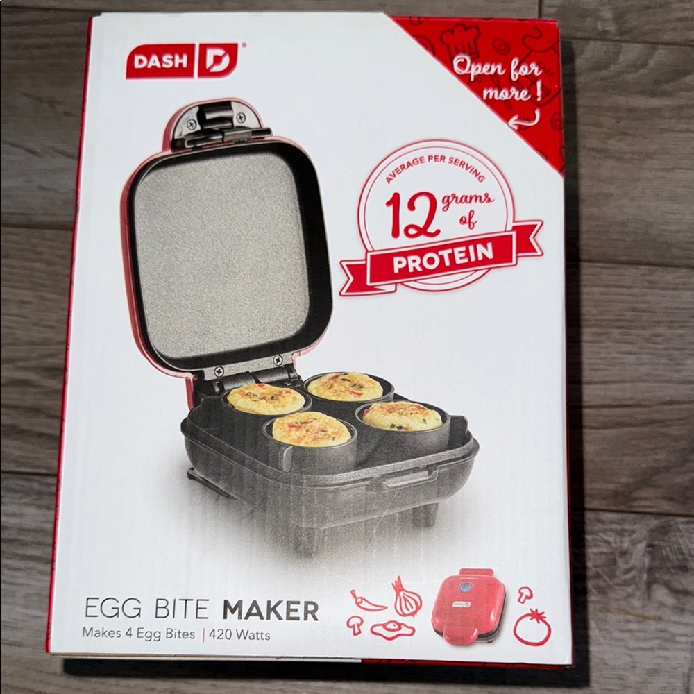 Dash Egg Bite Maker - Red